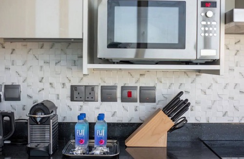 Dubai Media City Apartment | GLOBALSTAY. Avani Palm View