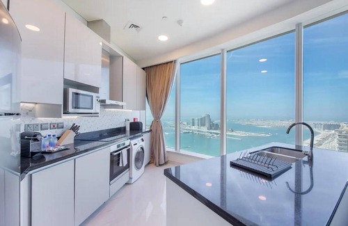 Dubai Media City Apartment | GLOBALSTAY. Avani Palm View
