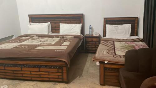 F-6 Sector House | Globe Inn F-6