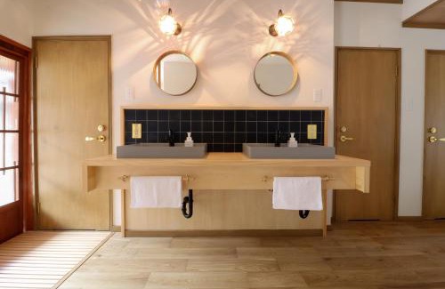 Usa Apartment | GLOCE宇佐 田宮-田んぼのお城- l 美しい田園と山々を一望 癒しと伝統を体感