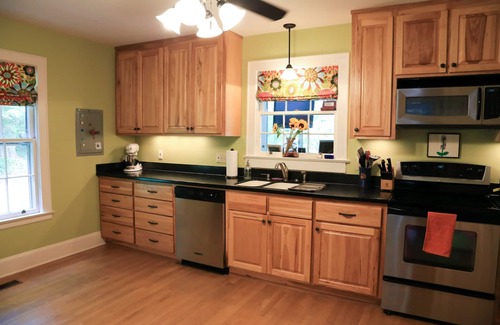 Clemson House | Go to Death Valley, on Lake Hartwell!