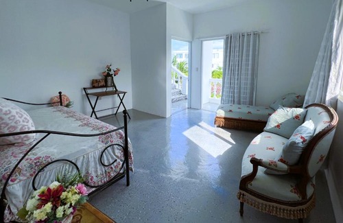 Cabrera Hotel | GodFather #5 at Casablanca with Balcony, Sitting Area