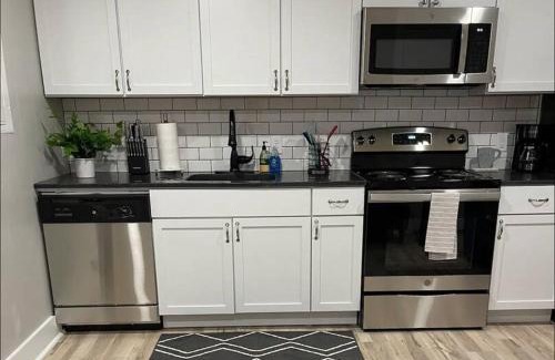 Papillion Apartment | Gold Coast -The Liberty Suite 70 -Modern & Spacious Studio