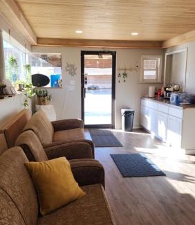 Lamar Hotel | Golden Arrow Motel