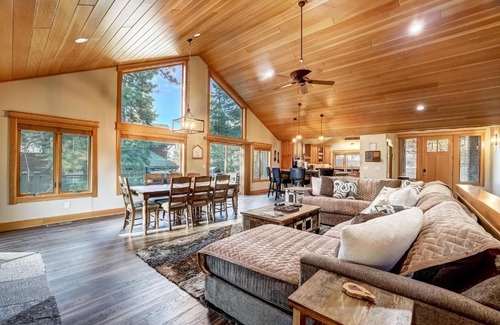 Montgomery Estates House | Golden Bear Lodge