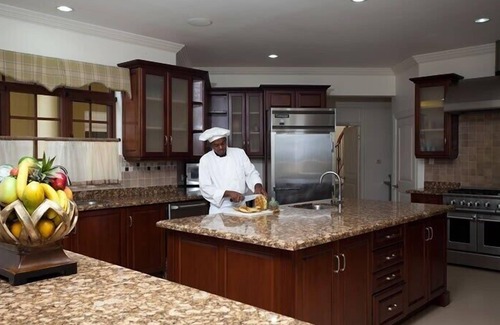 Montego Bay Villa | Golden Castle 8-LUXURY VILLA! FULLY STAFFED! POOL! GOLF! SECURITY!