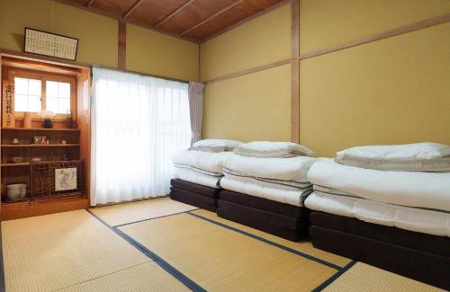 Matsumoto Apartment | Golden Fox Inn, Old house in the old city, Walking distance to Matsumoto Castle and tourist attractions