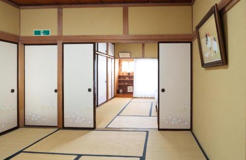 Matsumoto Apartment | Golden Fox Inn, Old house in the old city, Walking distance to Matsumoto Castle and tourist attractions