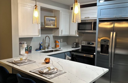 Florence Apartment | Golden Hour Loft in the Heart of Downtown Florence