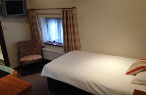 Easenhall Hotel | Golden Lion Hotel