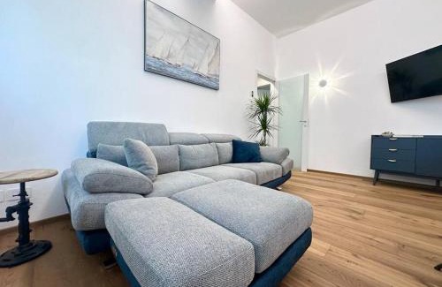 Viareggio Apartment | Golden Luxe - Modern Apartment next the beach