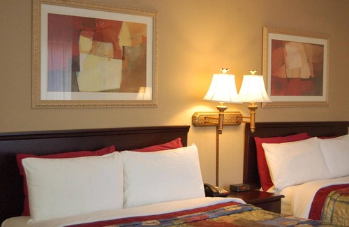 Muldraugh Hotel | Golden Manor Inn & Suites