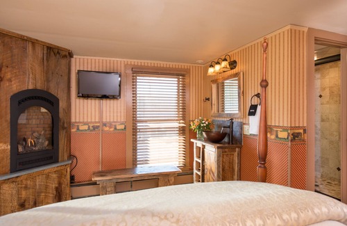 Proctorsville Bed & Breakfast | Golden Stage Inn B&B