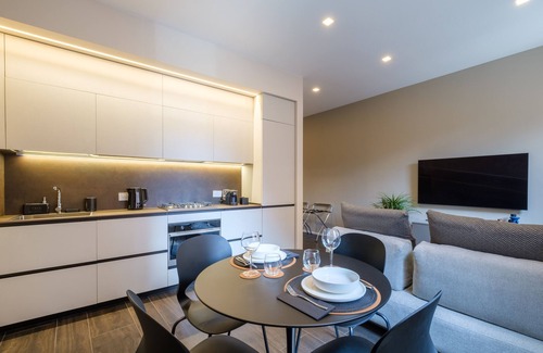 L'antico Ghetto Ebraico Apartment | Golden Suite by Studio Vita