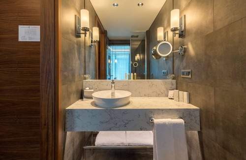 Bayrampasa Hotel | Golden Tulip Istanbul Bayrampasa