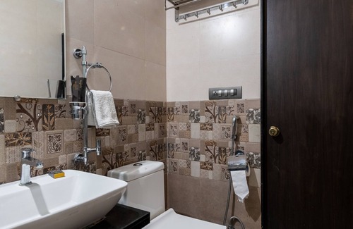 Betul Hotel | Goldmark resort churna in satpura national park