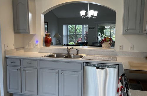 The Villages House | GOLF CART UPDATED HOUSE WITH LARGE LANAI, BBQ GRILL, CENTRAL LOCATION
