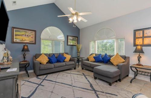 Arcadian Shores Villa | Golfers Paradise - 3 bedroom, 3 bath villa in Canterbury Court villa