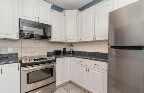 Arcadian Shores Villa | Golfers Paradise - 3 bedroom, 3 bath villa in Canterbury Court villa