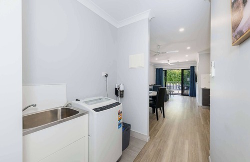 Rosslea Apartment | Golfside Haven 2 Bedroom, 2Bathroom - Across from Golf Course