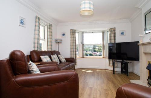 Aberporth House | Golwgfor (Sea View) by Aberporth Beach Holidays