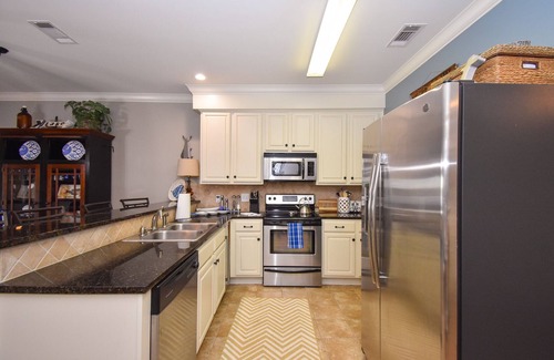 Dadeville Condo | Gone Fishin at Lake Martin, where memories are made