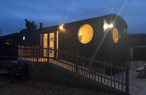 Dungannon Ski Chalet | Gorestown Glamping Chalets