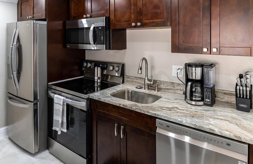 Temple Terrace House | Gorgeous 2BR/2BA Accessible Home Located Close To Many Tampa Attractions!