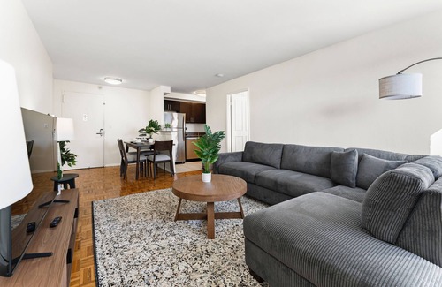 Brookline Apartment | Gorgeous 2BR Next to BU 4773