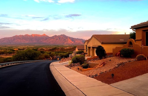 Canoa Ranch House | Gorgeous 3 bedroom pet friendly home with private hot tub