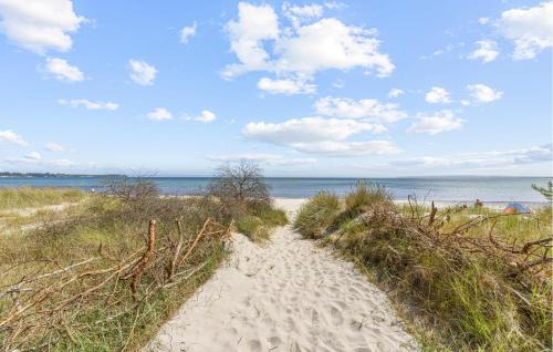 Altenkirchen Apartment | Gorgeous Apartment In Altenkirchen With Wifi