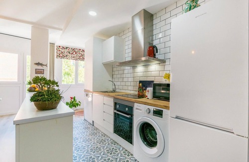 Zaidin Apartment | Gorgeous apartment in Granada with WiFi