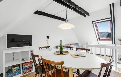 Gudhjem Apartment | Gorgeous Apartment In Gudhjem With Wifi