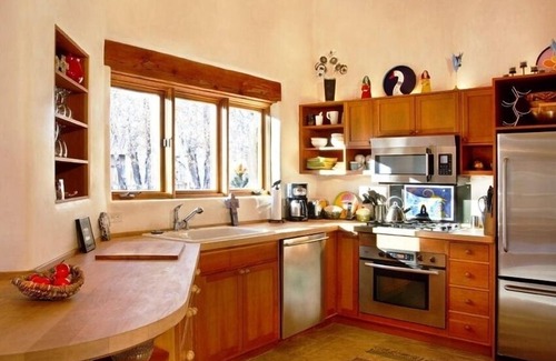 Taos House | Gorgeous Architect designed Taos Adobe 1,200 Sq.Ft. Guest House Near Town Plaza