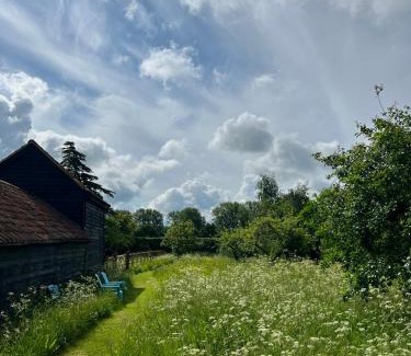 Depden Apartment | Gorgeous comfortable barn with huge private orchard in quiet Suffolk location