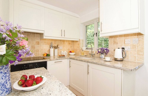 Sedbergh Cottage | GORGEOUS COUNTRY COTTAGE - 5 STAR LUXURY AMIDST GLORIOUS MOUNTAIN SCENERY