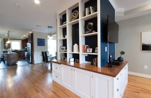 Near Northeast House | Gorgeous designer home in Capital Hill