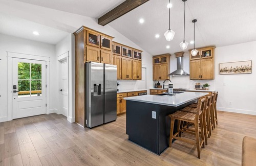 Middleburg House | Gorgeous Home on the Black Creek