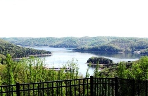 Lancaster Condo | Gorgeous Lake front view of Center Hill Lake Cove Hollow