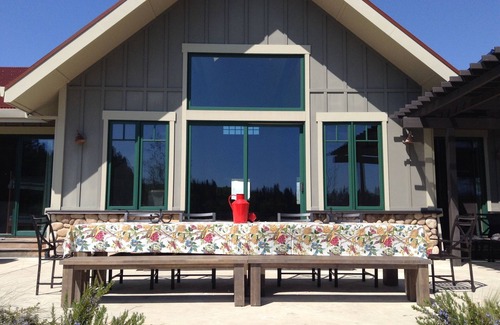 Auburn House | Gorgeous Lake Home On Private California Lake