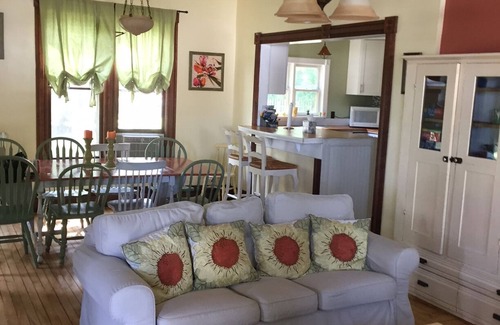 Elberta House | Gorgeous Large Victorian House In Elberta/Frankfort Area