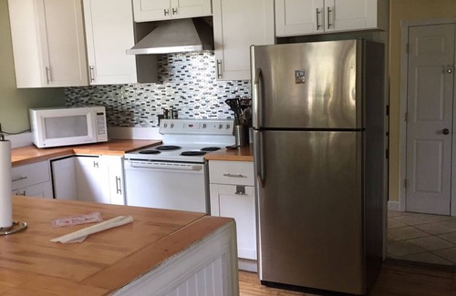 Elberta House | Gorgeous Large Victorian House In Elberta/Frankfort Area