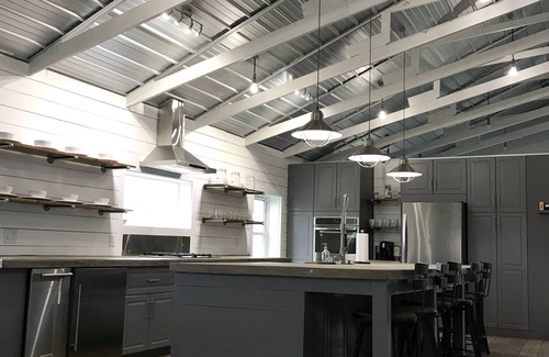 Culver House | Gorgeous Loft in Culver- Close to Culver Academies & Lake Maxinkuckee