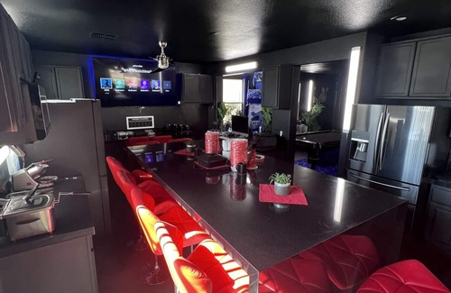 Sunrise Manor House | Gorgeous Modern Home