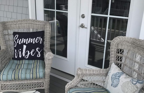 Monmouth Beach House | Gorgeous Newly Renovated in Monmouth Beach! 🌊