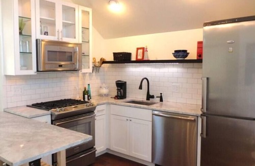 Swampscott Apartment | Gorgeous Oceanfront Penthouse