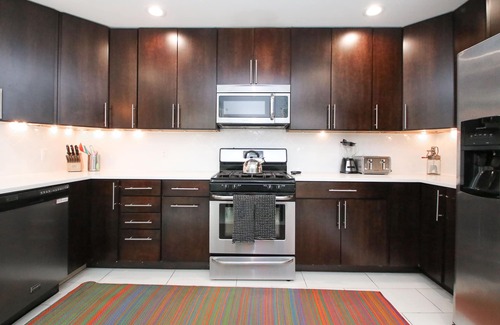 Pennsport House | Gorgeous! Parking! Park Front! - Perfect Center City Location!