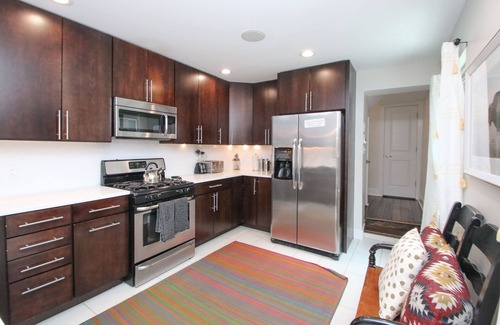 Pennsport House | Gorgeous! Parking! Park Front! - Perfect Center City Location!