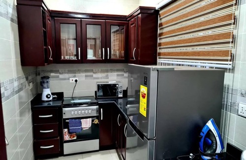 Adenta Apartment | Gorgeous, Quiet & Comfy-Close to Highway-Parking