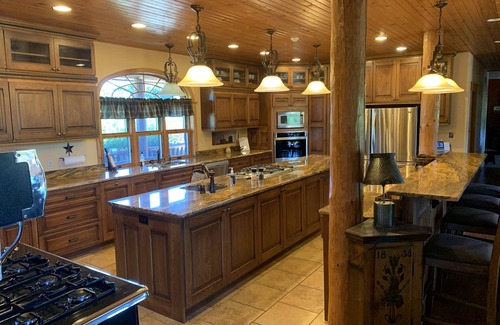 Indiana Cabin | Gorgeous, remote lodge on 100+ acres, 15 min from downtown Indiana
